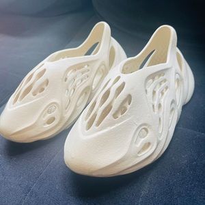 Yeezy foam slides